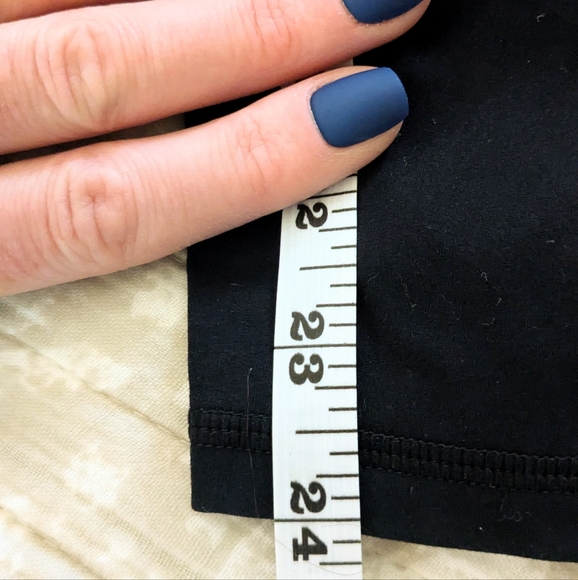 ✌🏼Bundle of Two Pairs! Fabletics Motion 365 Leggings Black: 2 Pair Bundle 🖤 🖤 - Picture 10 of 10